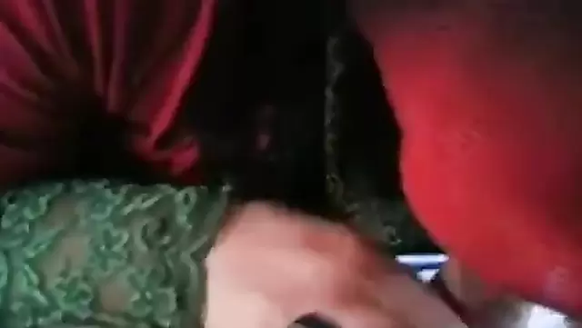 یه همسایه ترک رو موقع ساک زدن جلوی دوربین گرفتن.